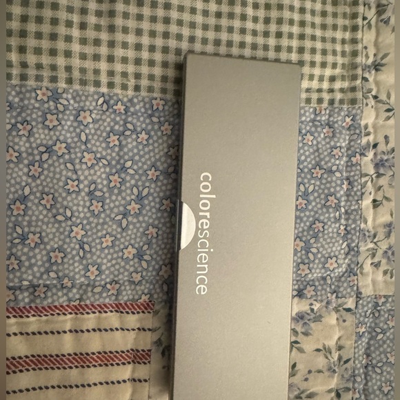 New, Colorescience Mineral Corrector Palette, SPF 20 - Picture 3 of 5